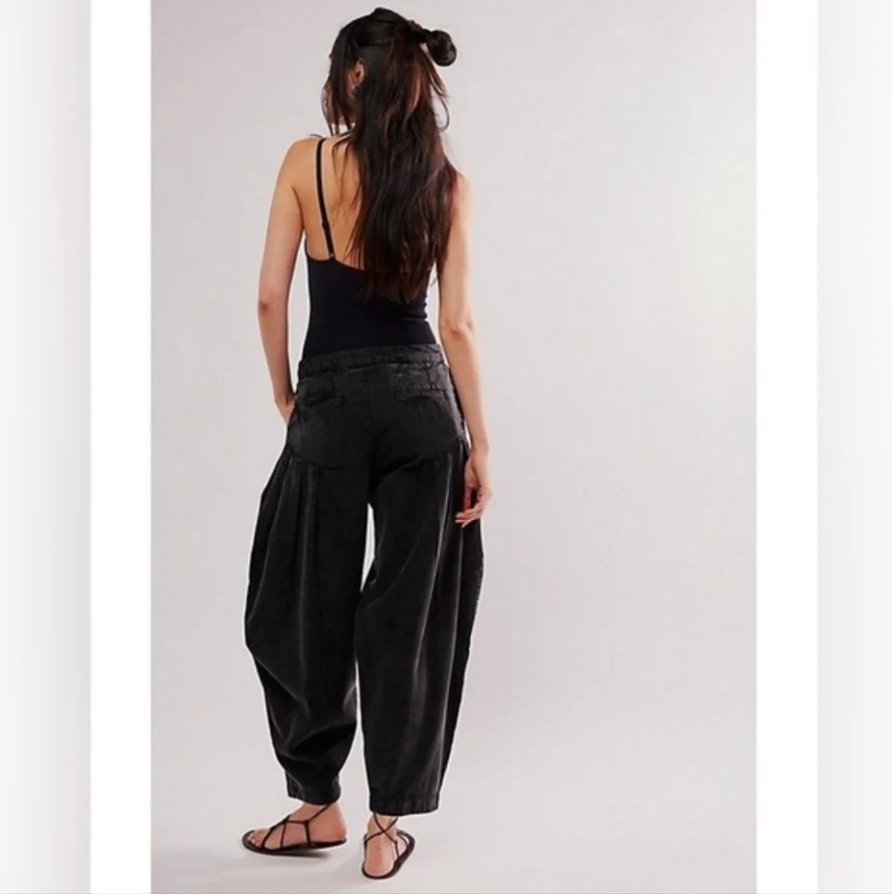 Sarina Pleated Barrel Trousers Cotton Lightweight Drapey Full Black Size 6 NWT - Picture 4 of 16